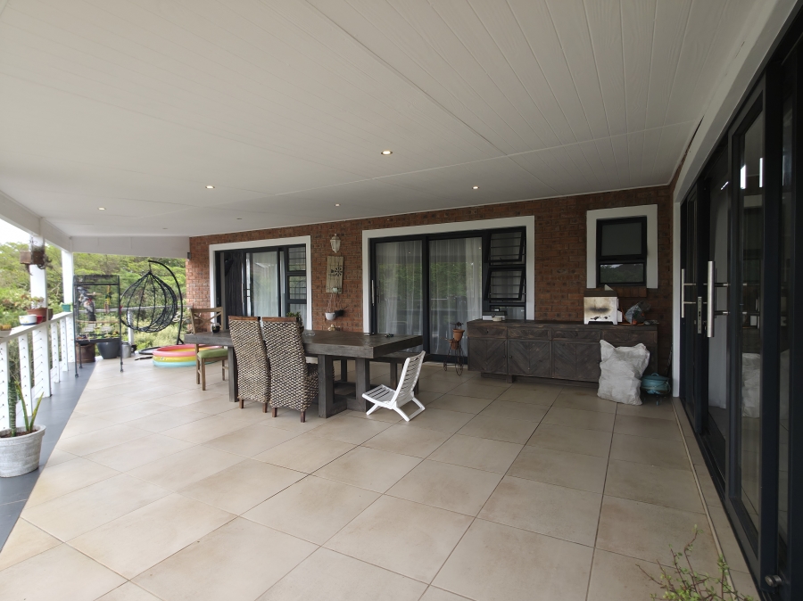 5 Bedroom Property for Sale in Noorsekloof Eastern Cape